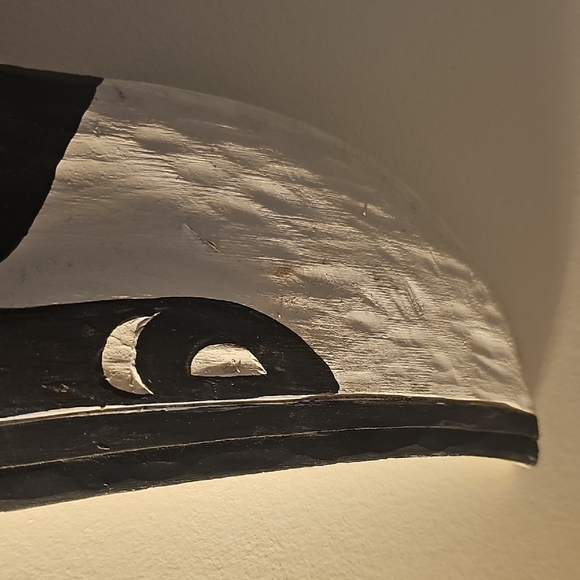 White Raven First Nations Carving - Picture 5 of 10